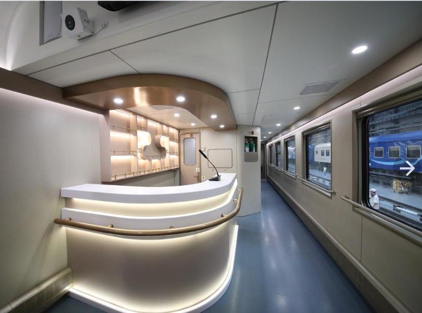 Xueguo dining car 3